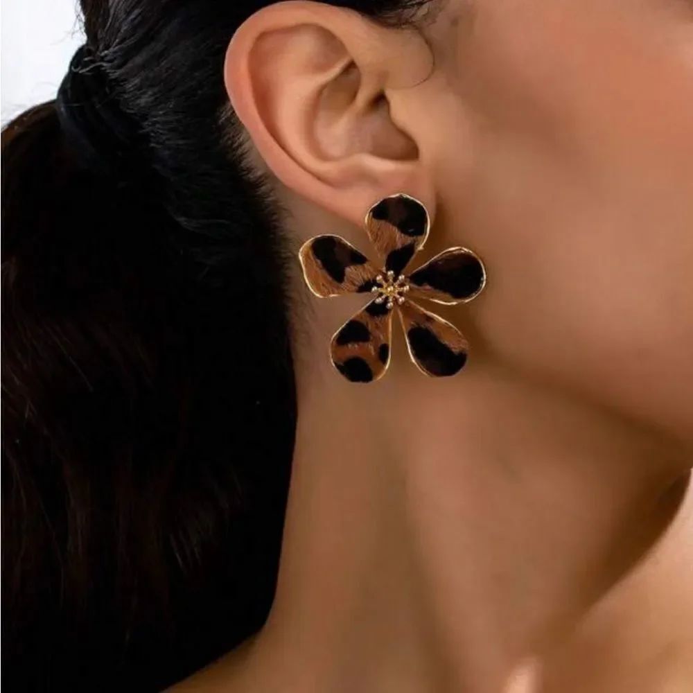 Cheetah earrings N1273